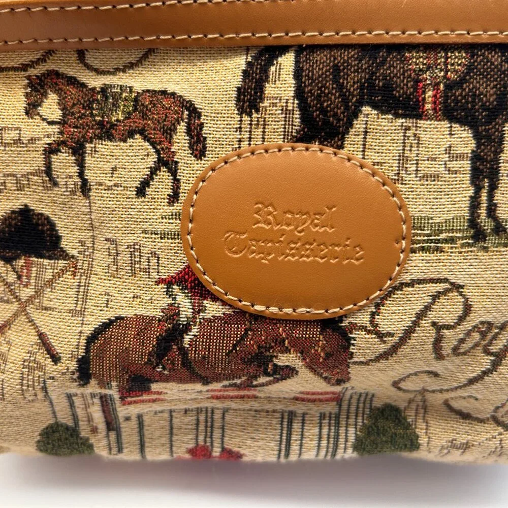 Royal Tapisserie Equestrian Tapestry Pouch Horse Hunt Scene Cosmetic Bag Zip - Picture 3 of 10